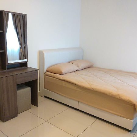 Aliff Avenue 2 Bedroom Homestay ジョホールバル エクステリア 写真