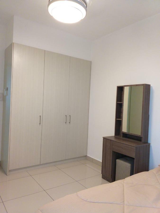 Aliff Avenue 2 Bedroom Homestay ジョホールバル エクステリア 写真